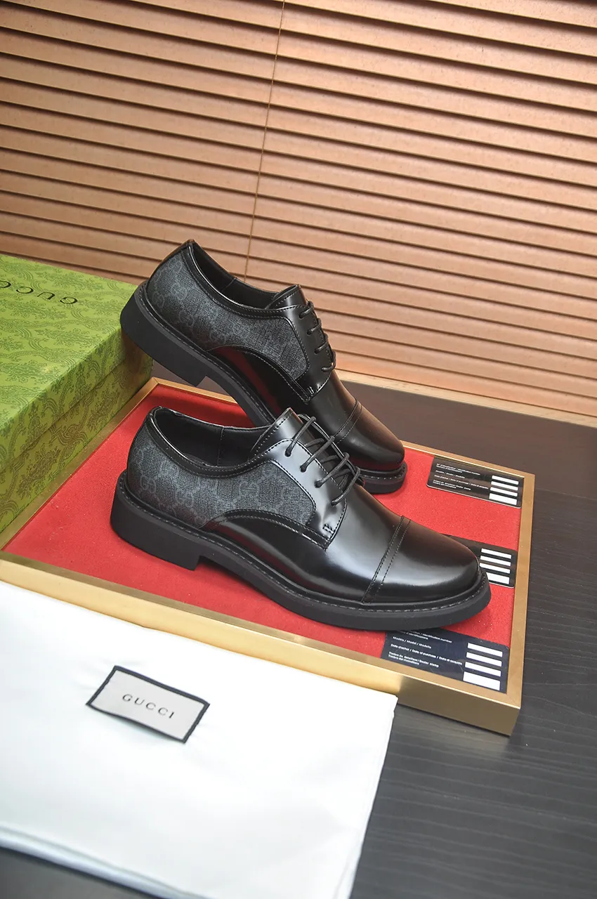 Men's shoes💰540💶Italy's top luxury men's shoe giant (GUCCI) (Gucci) (full cowhide lining) new arrival🍃Original European style🔰 Pleasant to the eye😍In order to make the shoes more durable and non-deformable🌀The production continues to follow traditional methods but there is still no lack of innovation💪Choose original sheepskin for the leather♻️ Smooth and natural And extra bright ⭐Made of imported cowhide, the first choice of rich people 38-45 (45 customized)